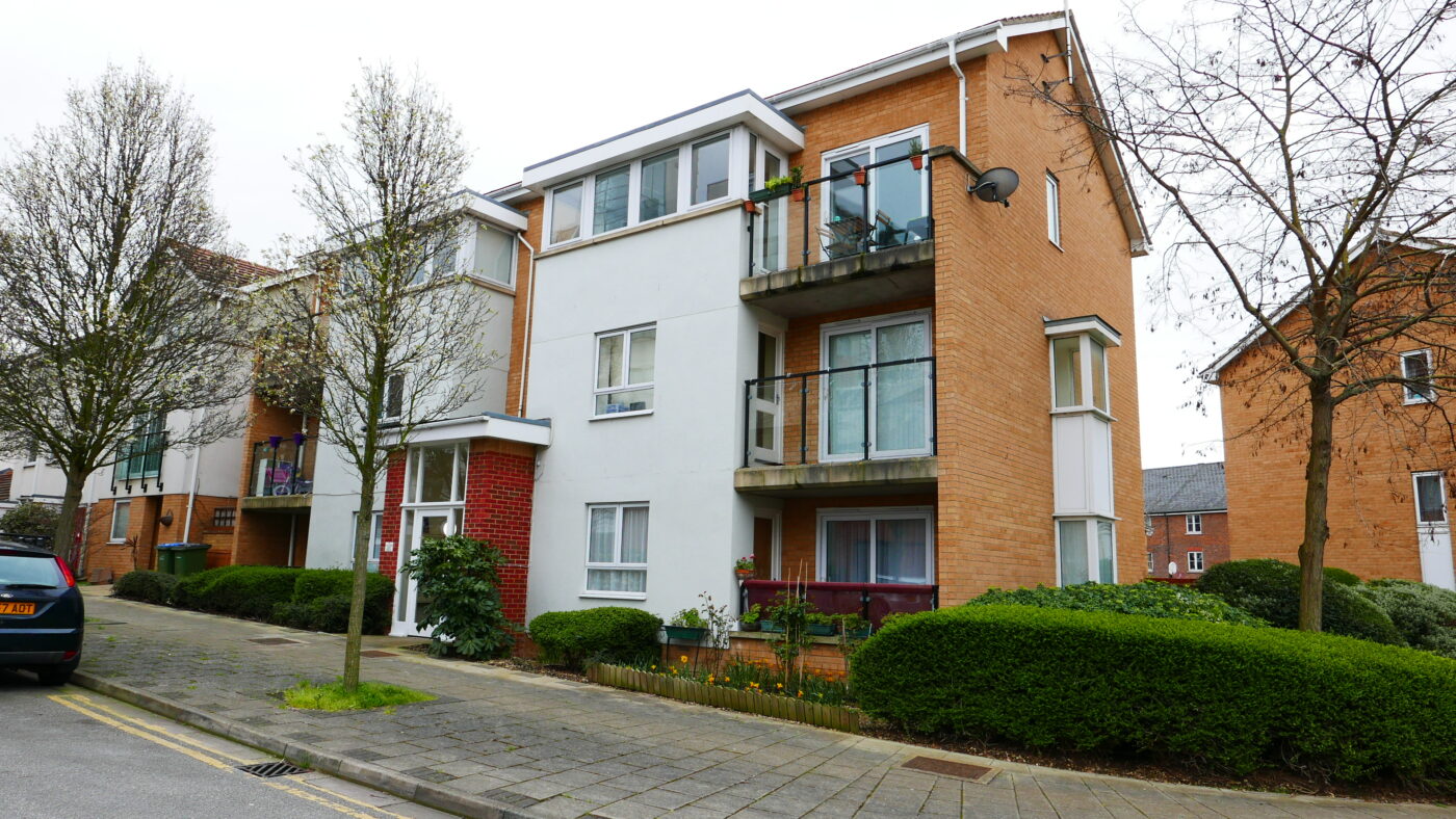 Erebus Drive, SE28